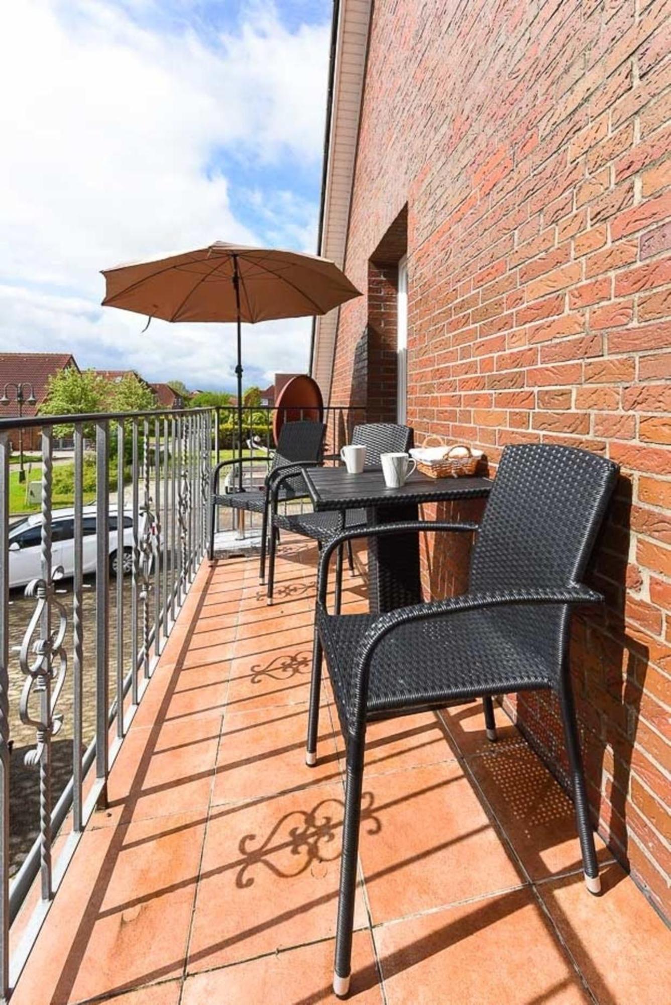 Ferienwohnungen Haus Boje Krabbe Neuharlingersiel Exterior foto